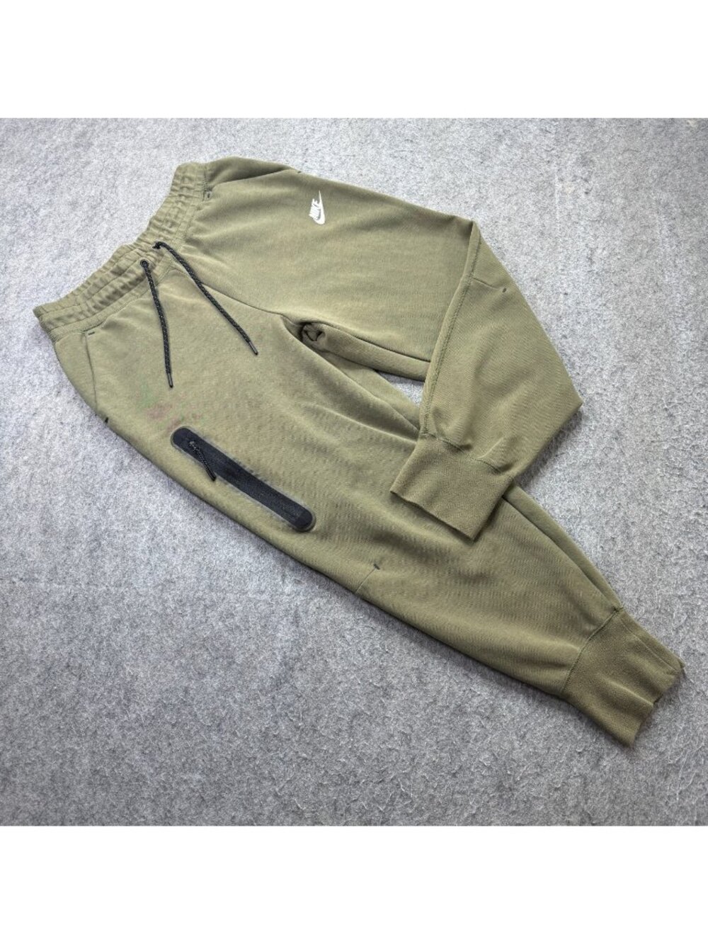 Nike Sportswear Tech Fleece Jogger Women M Green 26" CW4292